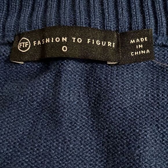 FTF Off-Shoulder Button Detail Sweater - Picture 11 of 12